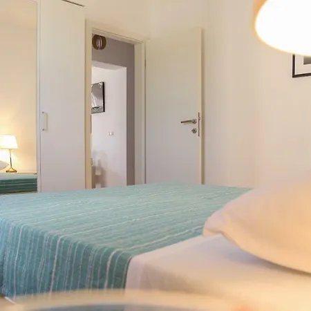 Apartment Insula *